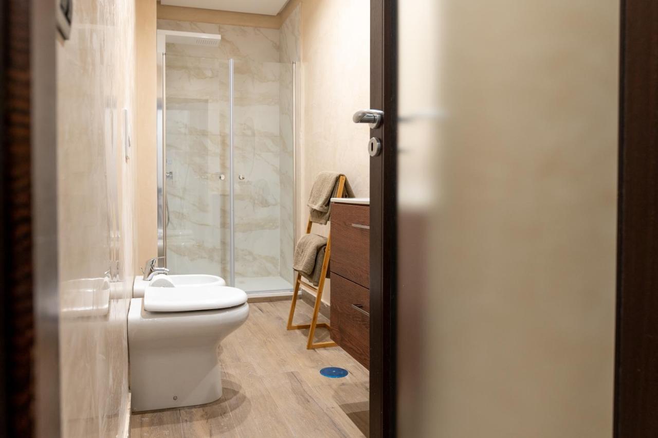 Roomito Apartments Неаполь Экстерьер фото